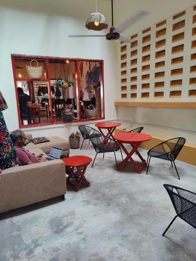 Tumi Hostel Kumasi Luaran gambar