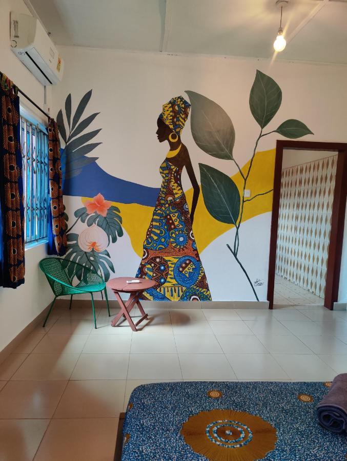 Tumi Hostel Kumasi Luaran gambar