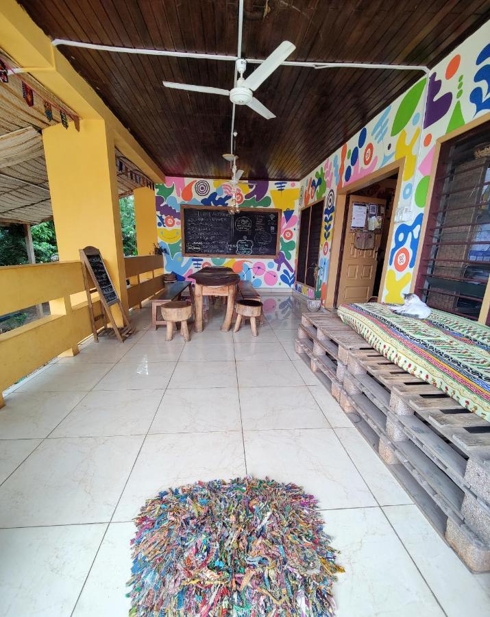 Tumi Hostel Kumasi Luaran gambar