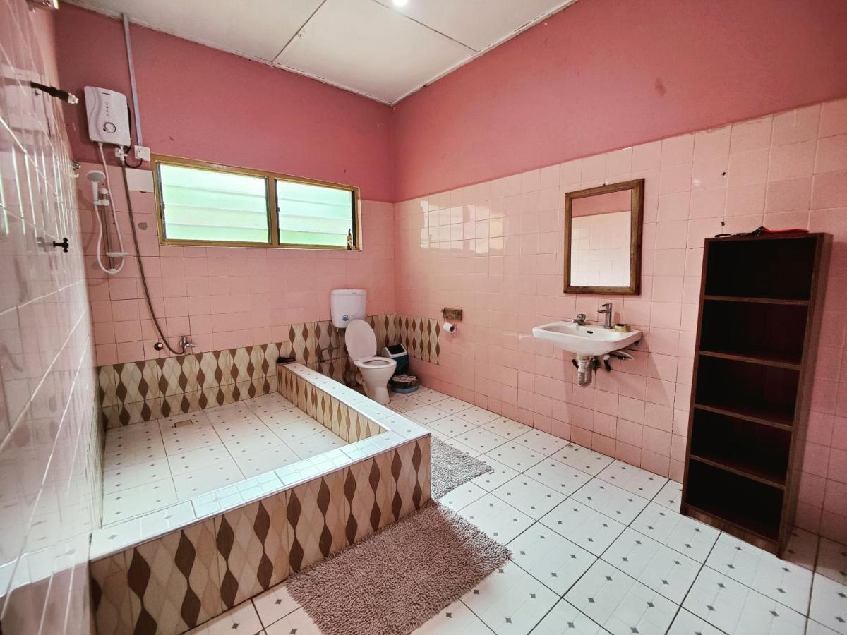 Tumi Hostel Kumasi Luaran gambar