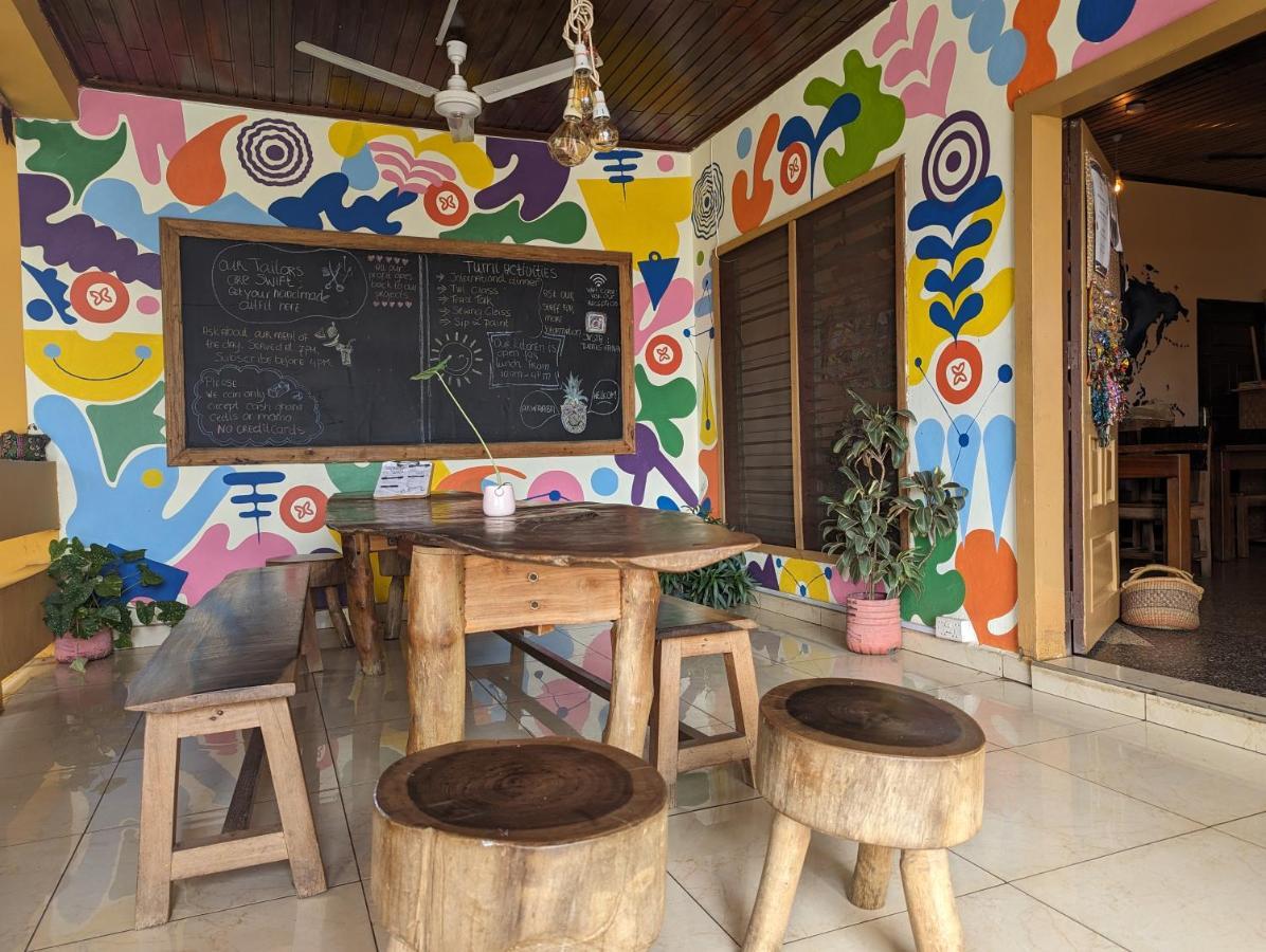 Tumi Hostel Kumasi Luaran gambar