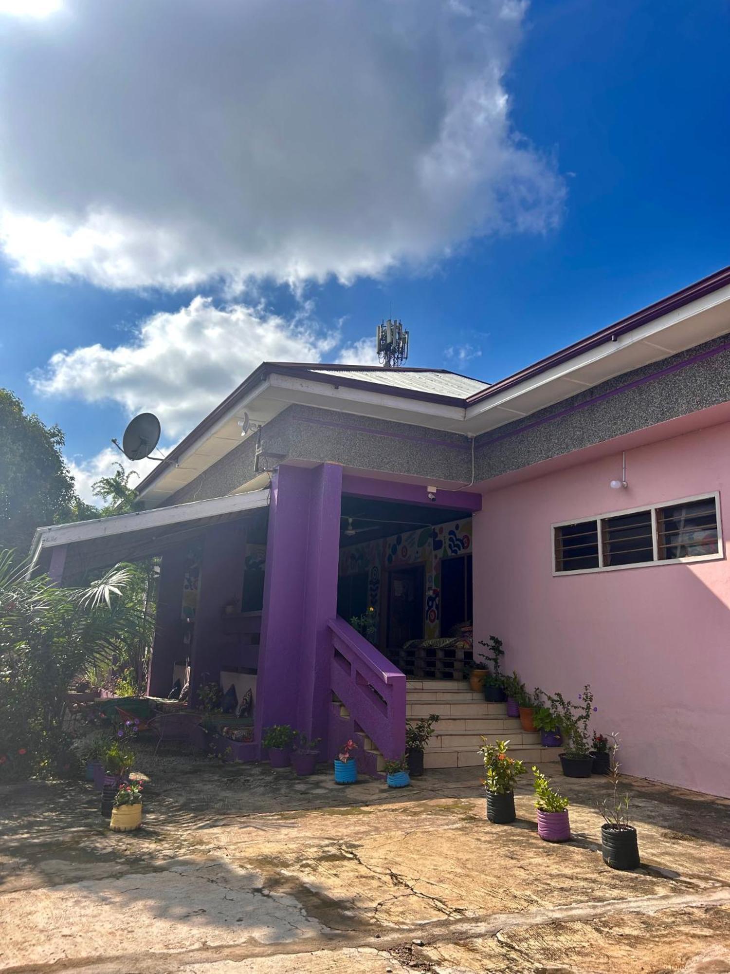 Tumi Hostel Kumasi Luaran gambar